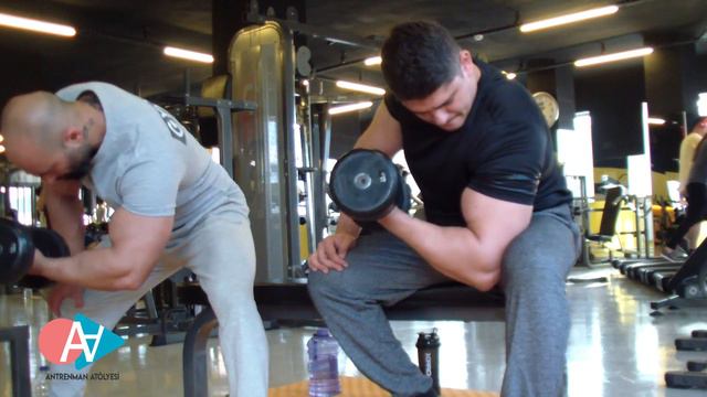 KOL ANTRENMANI - 100 KG VS 68 KG - BICEPS ANTRENMANI смотреть онлайн
