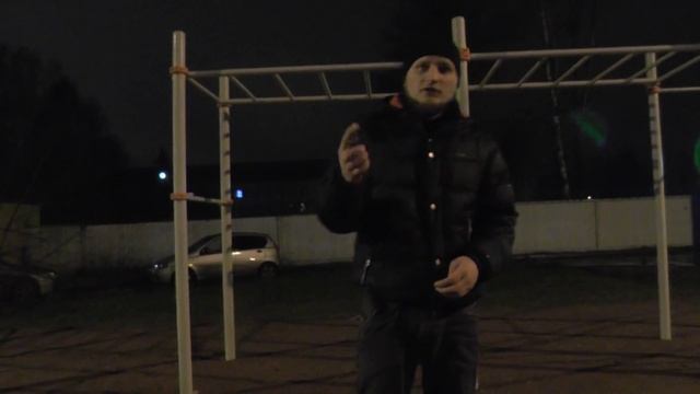 Нож против пистолета с замером времени на извлечение ножа смотреть онлайн