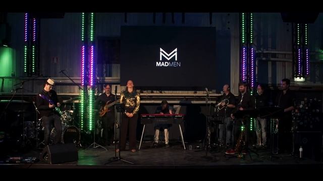 'Bill Withers - Ain't No Sunshine' performed by Mad Men - LIVE @ Club Smederij Tilburg.mp4 смотреть онлайн