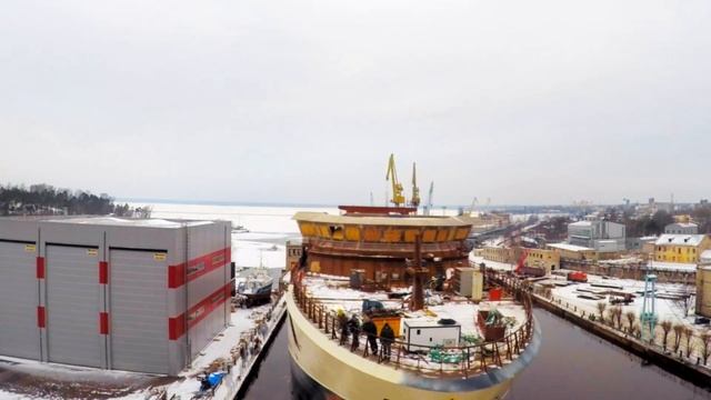 Траулер-процессор КМТ01 "Баренцево море" смотреть онлайн