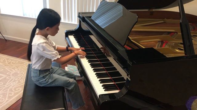 Adalyn Fei, Spinning Song, Ellmenreich смотреть онлайн
