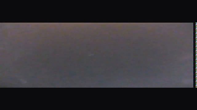 Подводная камера на пруду.