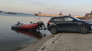 Алюминиевый РИБ Гладиатор 380 спуск с прицепа на воду