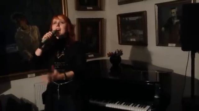 "На коленях я найду Тебя". Милана смотреть онлайн