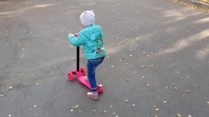 Самокат,дети катаются