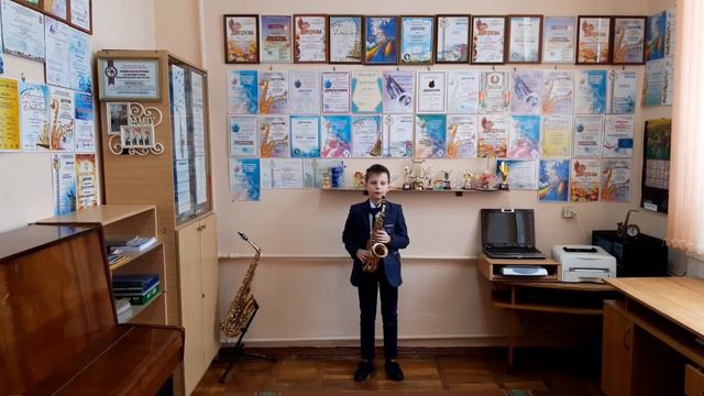 Кондратович Александр, эстрадное исполнительство смотреть онлайн