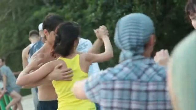 Летняя сальса от учеников школы Пепо и Фидель (31 июля 2011) смотреть онлайн