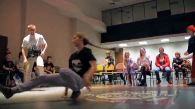 JAM 3 10.04.15 | Батлы среди учеников | СВОИ ЛЮДИ смотреть онлайн