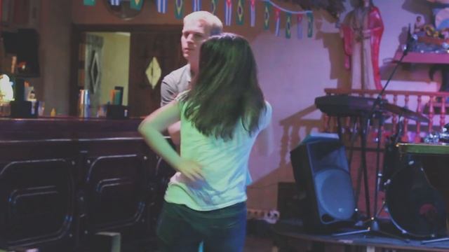 Опен эйр у причала http://www.salsateca.ru сальса, бачата, кизомба смотреть онлайн