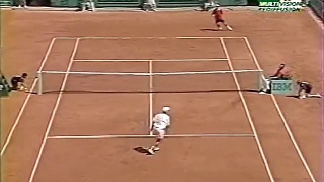 Dominik Hrbaty vs Yevgeny Kafelnikov 1999 Roland Garros R2 Highlights смотреть онлайн