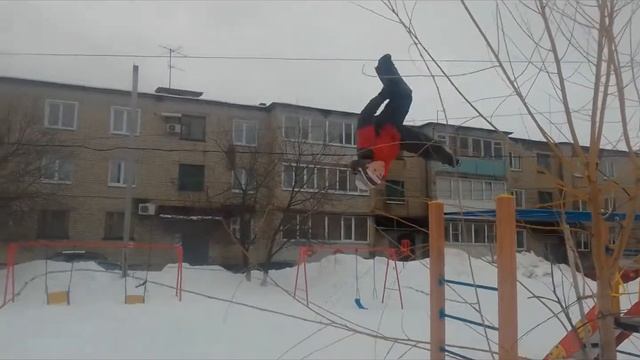 Сборник паркур трюков сделанные зимой (паркур, сальто,дети) смотреть онлайн