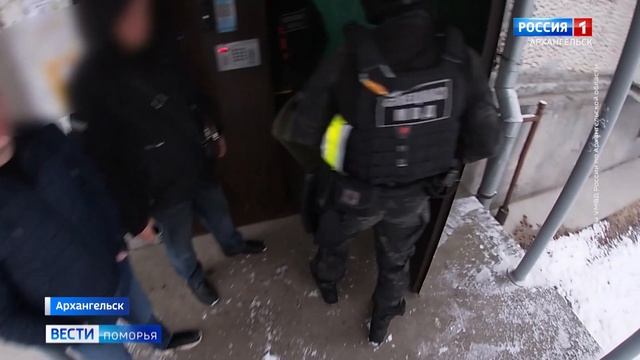 Ударил женщину несколько раз и похитил почти 10 тысяч рублей из кассы смотреть онлайн