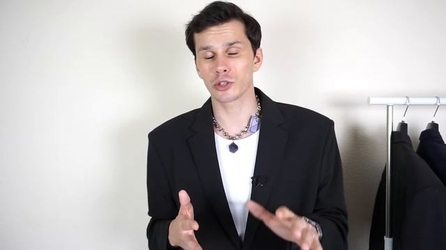 КАК СТИЛЬНО ОДЕВАТЬСЯ ОСЕНЬЮ 2023 / ЧТО НОСИТЬ ПАРНЮ ОСЕНЬЮ 2023 / КРОССОВКИ / ВЕРХНЯЯ ОДЕЖДА ОСЕНЬ смотреть онлайн