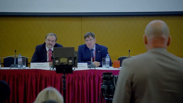 Макаров И.В. — Опыт хирургического лечения больных с первичным гиперальдостеронизмом смотреть онлайн