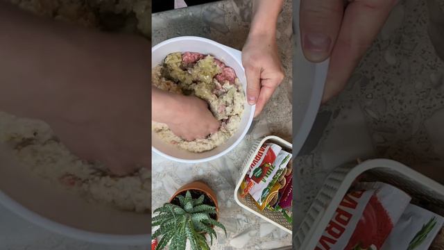 Домашні котлети, соковиті та дуже смачні @Liashuk смотреть онлайн