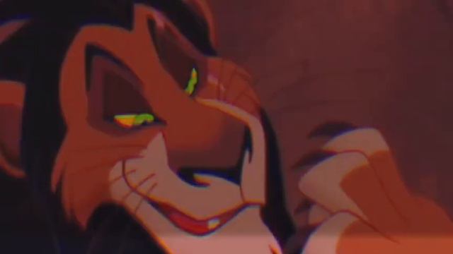 Киара розказывает про отца и просит Шрама взять конфетку)🍬 смотреть онлайн