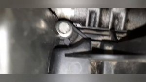 Сценик 2 откуда может сочиться масло.Видео вопрос.