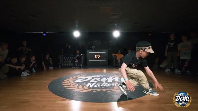 Финал Bboy Уран VS Bboy Air T /BREAKING KIDS / DEMINATION 2022 смотреть онлайн