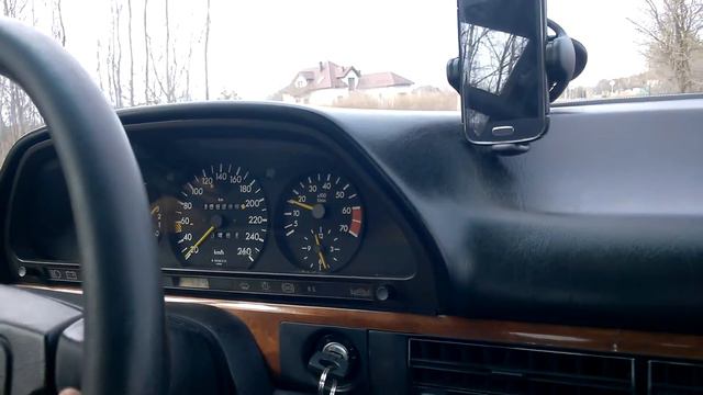 W126 560 SEL 0 - 100km/h test смотреть онлайн