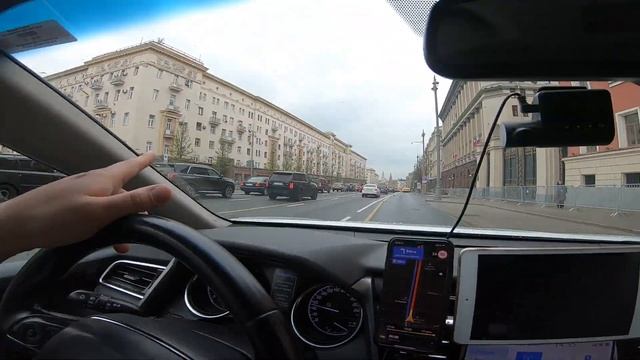 Я вернулся! Бомбильная Пятница. КАМРИ в такси в Москве 28.04.23 смотреть онлайн