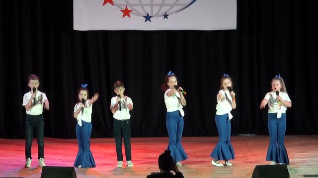 "Амана Кукарелла", зразковий вокальний ансамбль "Співаночка" смотреть онлайн