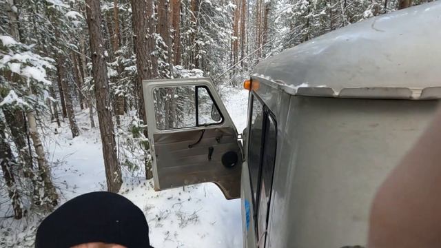 Дома скучно? Тогда поехали со мной в лес! смотреть онлайн