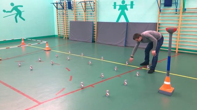 Станция 4 - Фигурное вождение велосипеда - Фигура Кривая дорожка смотреть онлайн