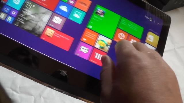 Lenovo Yoga 3 Pro-amazing pencil thin laptop tablet convertible really delivers the goods [Review] смотреть онлайн