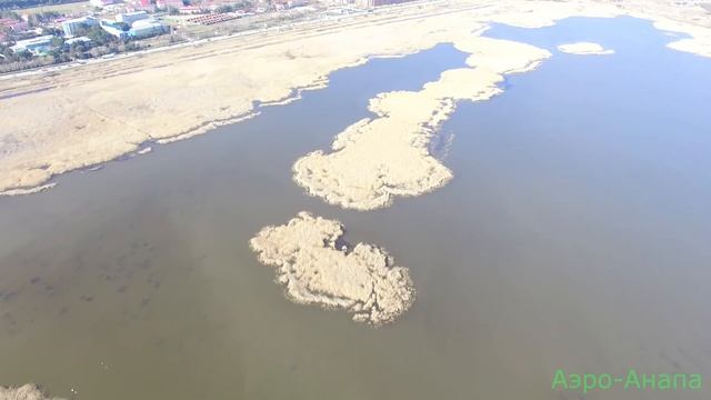 Чембурское озеро и заброшенные постройки смотреть онлайн