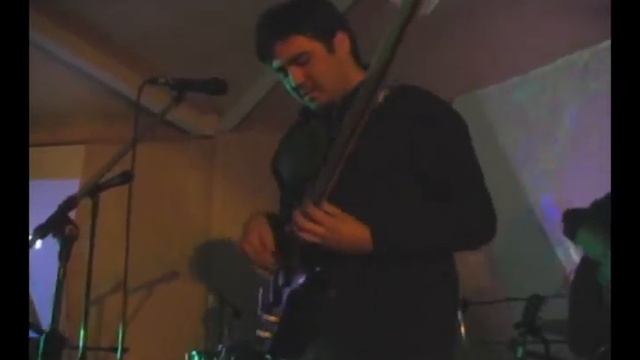 Alvaro the Bass Man смотреть онлайн