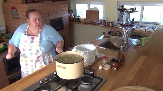 Компот из ревеня. Узнай простой секрет приготовления компота из ревеня смотреть онлайн