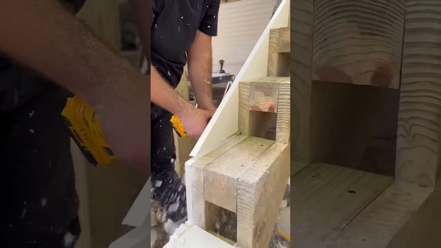 PVC Board Cutting for Stair Stringer | #carpenter #construction #shortvideo смотреть онлайн