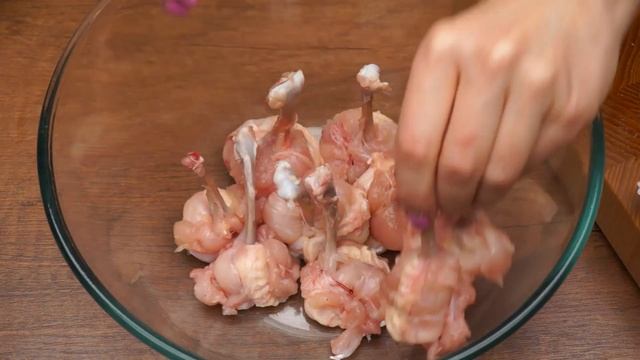 Bardzo smaczne i przyjazne dla budżetu! Skrzydełka z kurczaka "Bon Bon" смотреть онлайн