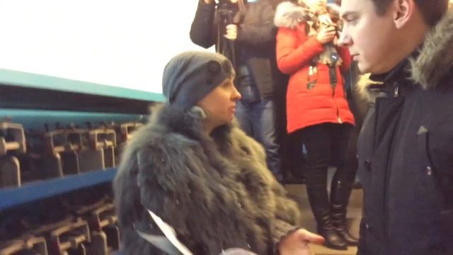 Как обвешивают на рынках в Мариуполе смотреть онлайн