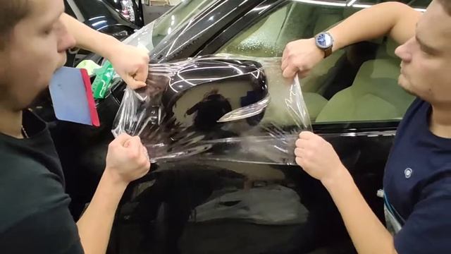 Защита антигравийной полиуретановой пленкой Lexus LX смотреть онлайн