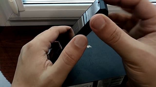 Распаковка и обзор защищенного телефона POPTEL P60 смотреть онлайн