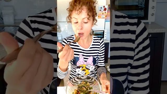 РОСТКИ МАША И НУТА. Салат и как проращивать?? смотреть онлайн