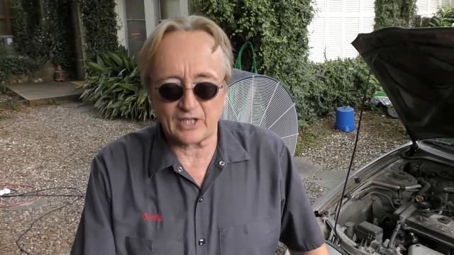 Never Buy This Car Battery смотреть онлайн