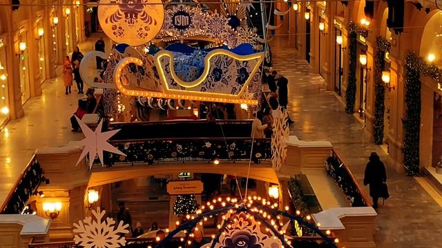 Santa tell me Ariana Grande лучший танец смотреть онлайн