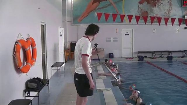 Урок физической культуры в бассейне И. Н. и В. А. Крестьяниновых смотреть онлайн