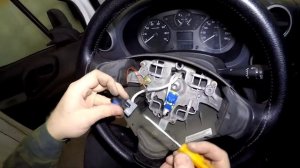 Как снять/разобрать руль Citroen Berlingo 2012-2015год