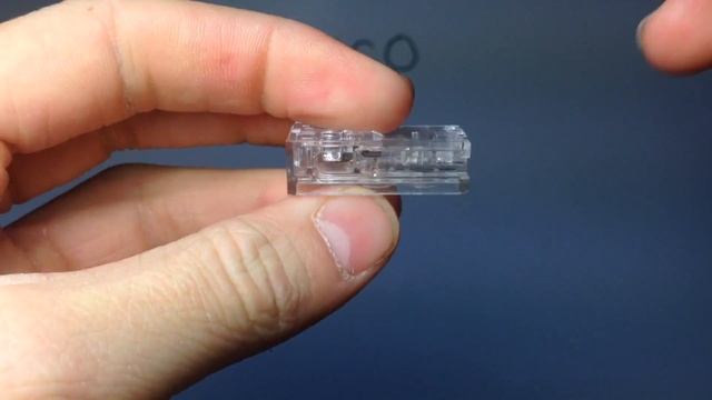 How to Change the Battery on a LEGO Light Brick смотреть онлайн