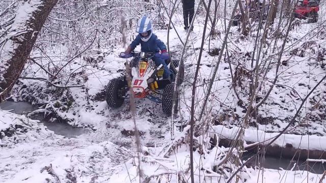 Kenda Scorpion in snow смотреть онлайн