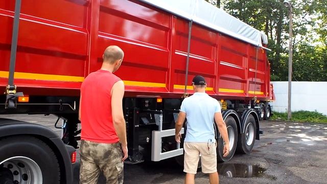 Выдача двух стальных полуприцепов JM Kipper 34m3 в сцепке с тягачами Scania G410 CNG. смотреть онлайн