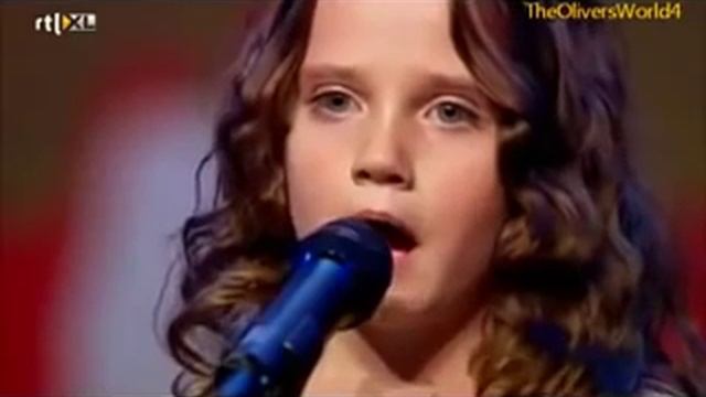 Девочка спела так, что зал аплодировал стоя, а жюри открыли рты смотреть онлайн