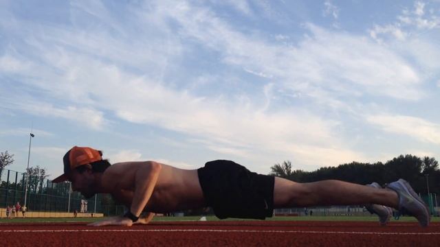 Правильные отжимания от пола. После выходных заниматься спортом очень тяжело) смотреть онлайн