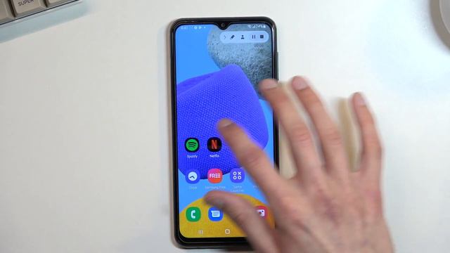 How to Screen Record on SAMSUNG Galaxy M23 - Find Built-in Screen Recorder смотреть онлайн