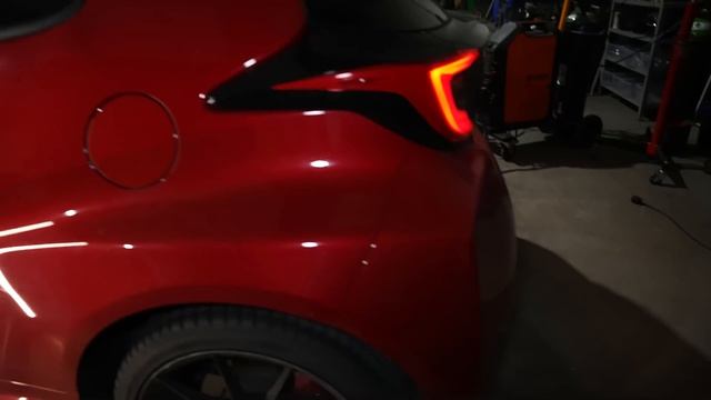 REPRO + LANZADAS al Toyota YARIS GR Circuit Pack +3XX CV смотреть онлайн