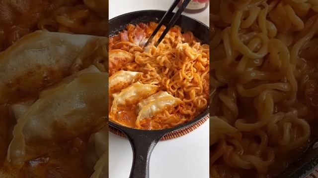 ЛАПША С ПЕЛЬМЕШКАМИ .НЕОБЫЧНО НО Вкусно. смотреть онлайн