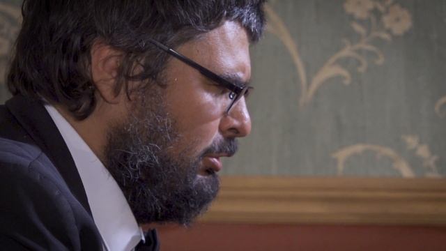 2. G. Sviridov, A. Pushkin. Zorya is being beaten. Dmitry Stepanovich .mp4